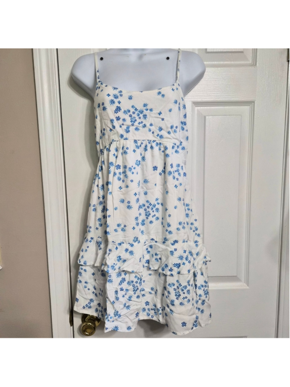 SO Goods For Life Short Ruffle White with Blue Flowers Dress NWOT Size Small